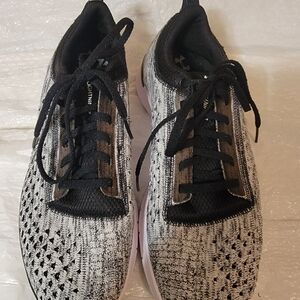 Womens Under Armour Lightning 2 Running Shoes